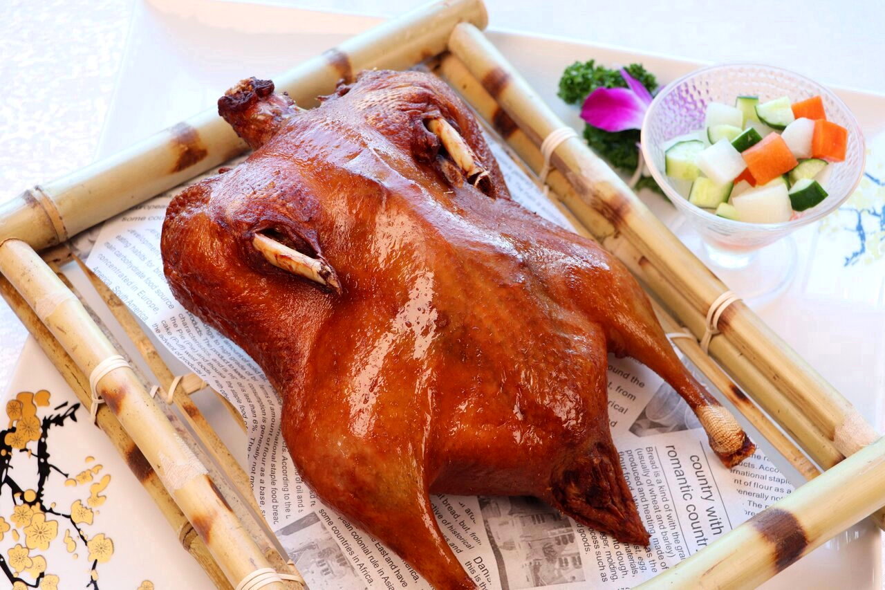 山頂會館景觀餐廳新菜山頂脆皮香酥鴨